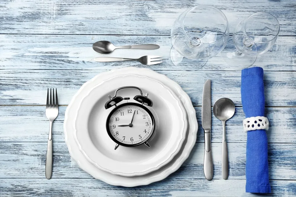 Who Does What at Mealtimes? Dietitian, Speech Pathologist and OT Explained